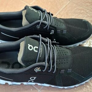 NWT ON Cloud Women Running Shoe